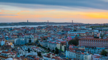 Photographie intitulée "Over Lisbon" par Antoine Barthelemy, Œuvre d'art originale, Photographie numérique