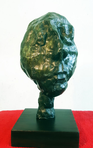 Skulptur mit dem Titel "" VICTORIA "" von Antoine Berbari, Original-Kunstwerk, Bronze