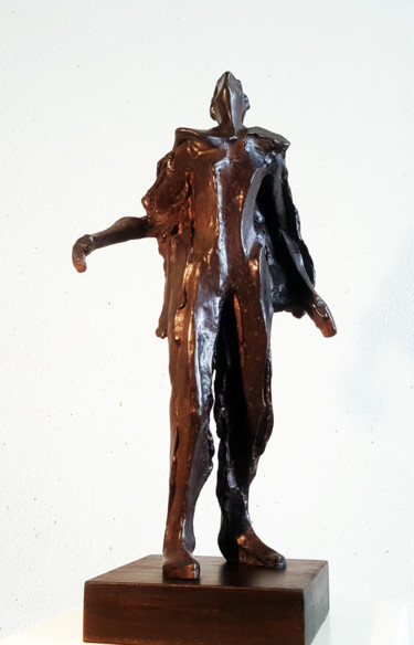 Skulptur mit dem Titel "" HERO "" von Antoine Berbari, Original-Kunstwerk, Bronze