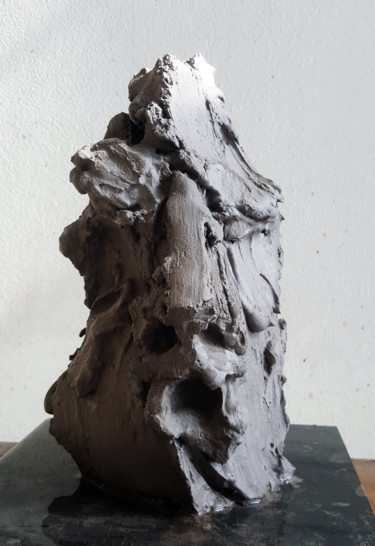 雕塑 标题为“Être Libanais le 4…” 由Antoine Berbari, 原创艺术品, 石膏