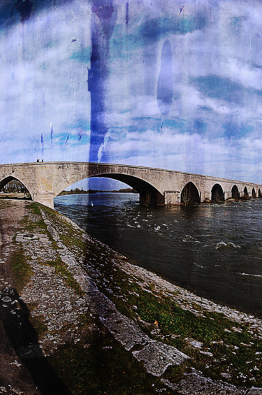 Photography titled "pont de beaugency 01" by Antoine Marelle, Original Artwork, Manipulated Photography