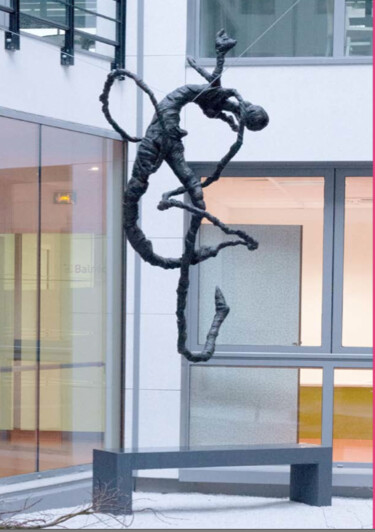 Skulptur mit dem Titel "Aura Swing" von Antoinette Rozan, Original-Kunstwerk, Bronze