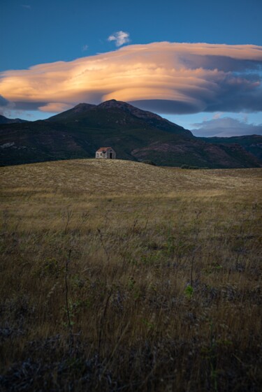 Fotografia intitolato "Corsica’s Cloud" da Antonin Borie, Opera d'arte originale, Fotografia digitale