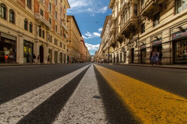 Fotografie getiteld "Genoa via Roma" door Antonin Borie, Origineel Kunstwerk, Digitale fotografie