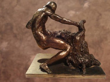Sculpture titled "vince-in-bono-malum…" by Antonio Rodriguez Medrano Romo, Original Artwork, Metals