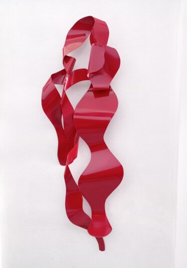 Sculpture titled "Ondas Vermelhas I" by Antonio Spinosa, Original Artwork, Metals