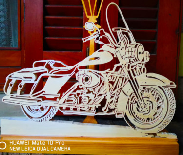 Diseño titulada "motorcycle" por Zaglio, Obra de arte original, Madera