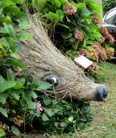 Skulptur mit dem Titel "Tête de hérisson en…" von Applestrophe, Original-Kunstwerk, Metalle