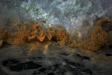 Fotografie mit dem Titel "détail de vague" von Aquartistiq, Original-Kunstwerk, Digitale Fotografie