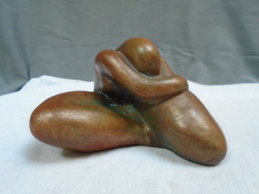 Sculptuur getiteld "Petit repli terre c…" door Marie Ruiz, Origineel Kunstwerk, Terra cotta