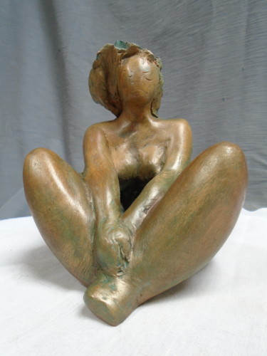 Sculptuur getiteld "Mistinguett terre c…" door Marie Ruiz, Origineel Kunstwerk, Terra cotta