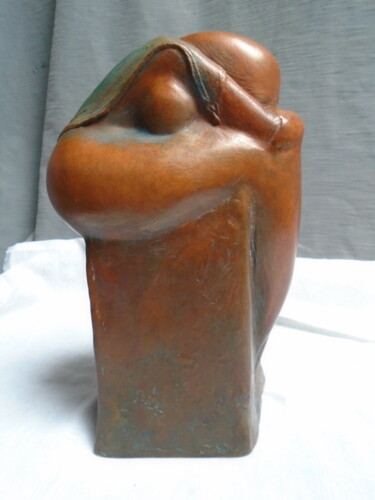 Sculpture intitulée "Femme assise stylis…" par Marie Ruiz, Œuvre d'art originale, Céramique
