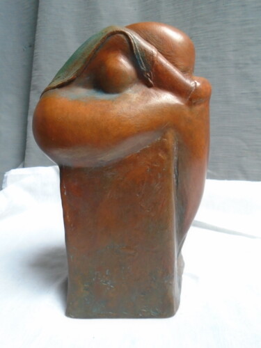 Sculpture titled "Femme assise stylis…" by Marie Ruiz, Original Artwork, Ceramics