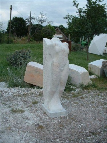 Sculpture titled "anjo de mulher" by Arlindo Arez, Original Artwork, Stone
