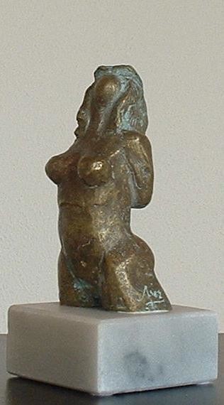 Sculpture titled "hera" by Arlindo Arez, Original Artwork