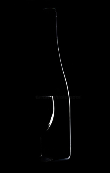 Photography titled "glass with wine" by Arkadiusz Gepchard, Original Artwork, Digital Photography