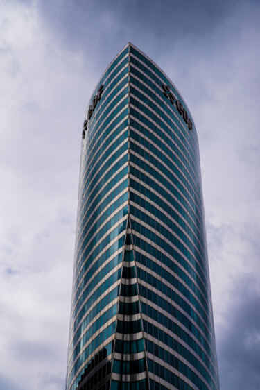 Fotografie mit dem Titel "Office buildings 09" von Arkadiusz Gepchard, Original-Kunstwerk, Digitale Fotografie