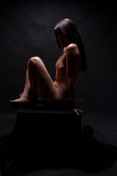 Photographie intitulée "woman 09" par Arkadiusz Gepchard, Œuvre d'art originale, Photographie numérique