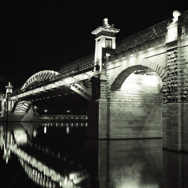 Fotografia intitolato "Bridge, Night time.…" da Arkady Gude, Opera d'arte originale