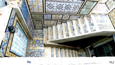 Fotografia intitulada "Superb mosaic stair…" por Armajay, Obras de arte originais, Fotografia digital