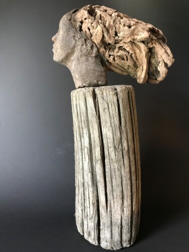 Skulptur mit dem Titel "vento" von Armando D'Andrea, Original-Kunstwerk, Keramik