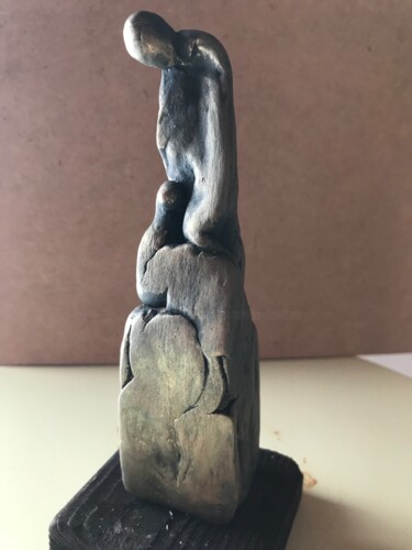 Sculpture titled "Maternità" by Armando D'Andrea, Original Artwork, Clay