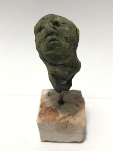 Sculpture titled "Volto8" by Armando D'Andrea, Original Artwork, Clay