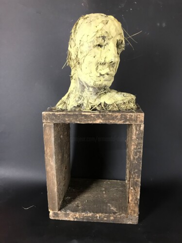 Sculpture titled "Solitudine" by Armando D'Andrea, Original Artwork, Clay