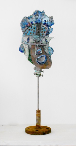 Sculpture titled "masque vert" by Armelle Colombier, Original Artwork, Ceramics