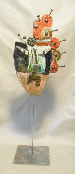 Escultura intitulada "masque 1.jpg" por Armelle Colombier, Obras de arte originais, Cerâmica