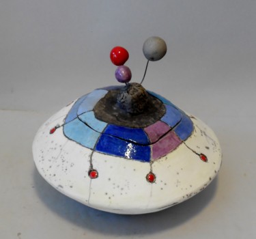 Design titled "boite raku nu et ra…" by Armelle Colombier, Original Artwork, Home Décor