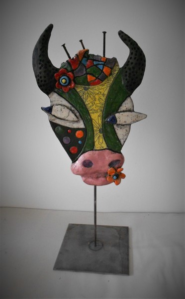 Sculpture titled "La Vache fleurie" by Armelle Colombier, Original Artwork, Ceramics