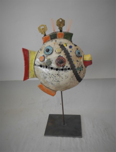 Skulptur mit dem Titel "Poisson clés" von Armelle Colombier, Original-Kunstwerk, Keramik