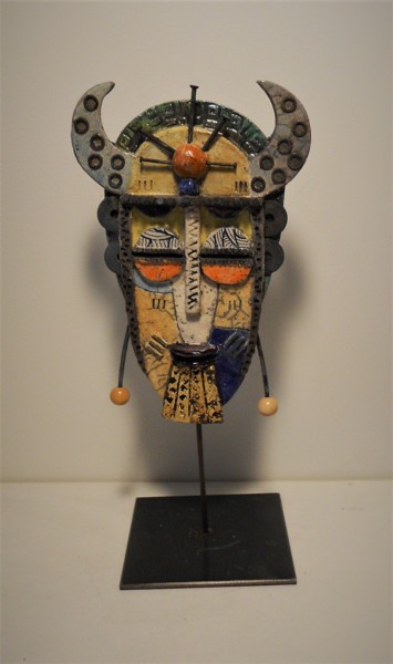 Sculpture titled "Le guerrier" by Armelle Colombier, Original Artwork, Ceramics