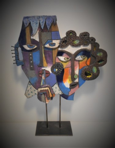 Скульптура под названием "Chut écoute" - Armelle Colombier, Подлинное произведение искусства, Керамика