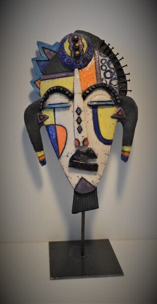 Skulptur mit dem Titel "Masque bleu d'afriq…" von Armelle Colombier, Original-Kunstwerk, Keramik