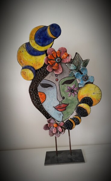 Sculpture titled "Au gré des lunes" by Armelle Colombier, Original Artwork, Ceramics