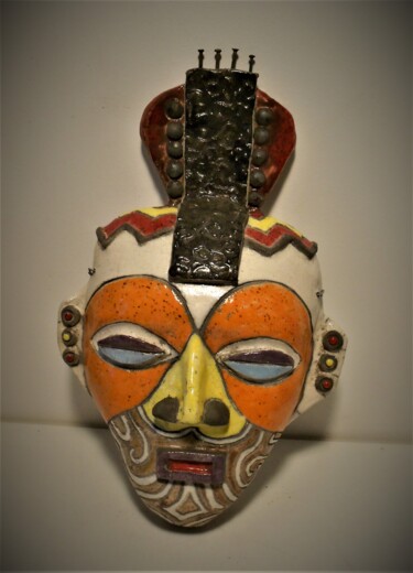 Sculpture intitulée "Masque inspiration…" par Armelle Colombier, Œuvre d'art originale, Céramique