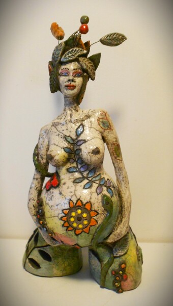 Scultura intitolato "Gaïa" da Armelle Colombier, Opera d'arte originale, Ceramica