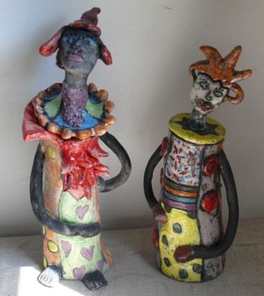 Design mit dem Titel "les boites femmes" von Armelle Colombier, Original-Kunstwerk, Keramik