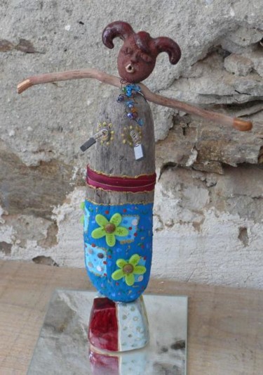 Sculpture intitulée "La petite fille" par Armelle Colombier, Œuvre d'art originale, Céramique