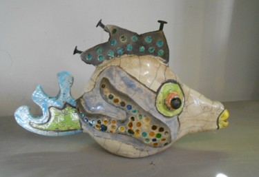Sculpture titled "poisson-3-clous.jpg" by Armelle Colombier, Original Artwork, Ceramics