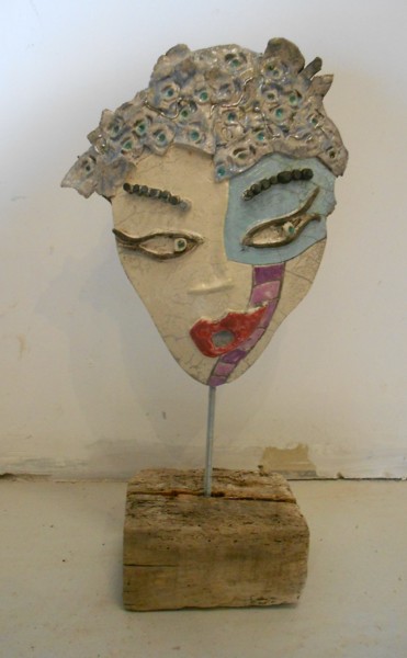 Scultura intitolato "tête bleue" da Armelle Colombier, Opera d'arte originale, Ceramica