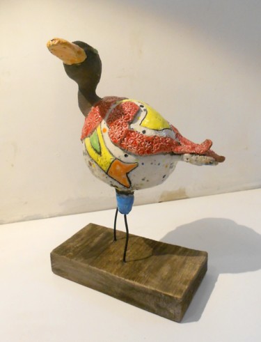 Escultura intitulada "Le canard tacheté b…" por Armelle Colombier, Obras de arte originais, Cerâmica