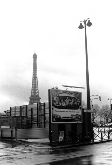Fotografia intitolato "Visite de Paris" da Arnaud Dubois, Opera d'arte originale, fotografia a pellicola