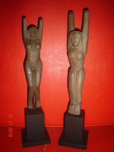Sculpture titled "OLD WOODEN SLING SH…" by Art Deco Chiangmai Thailand Odyaiphsaal Etch, Original Artwork