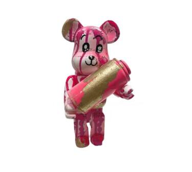 Escultura titulada "Bearbrick Pink-Gold" por Art Hugo, Obra de arte original, Acrílico
