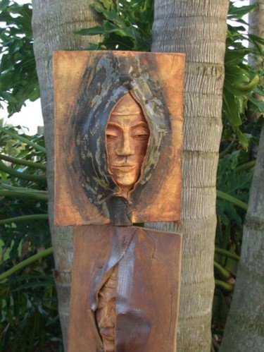 Sculpture titled "stands" by Art Atelier, Original Artwork