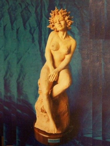 Sculpture titled "donna sulla roccia" by Angelo Pisciotta, Original Artwork, Terra cotta