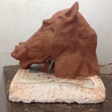 Sculpture titled "Cavalo" by Vanesca Conká, Original Artwork, Clay